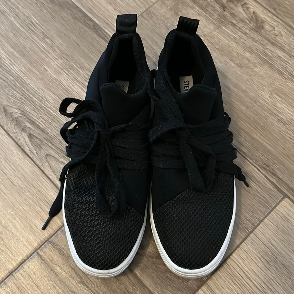 Steve Madden sneakers